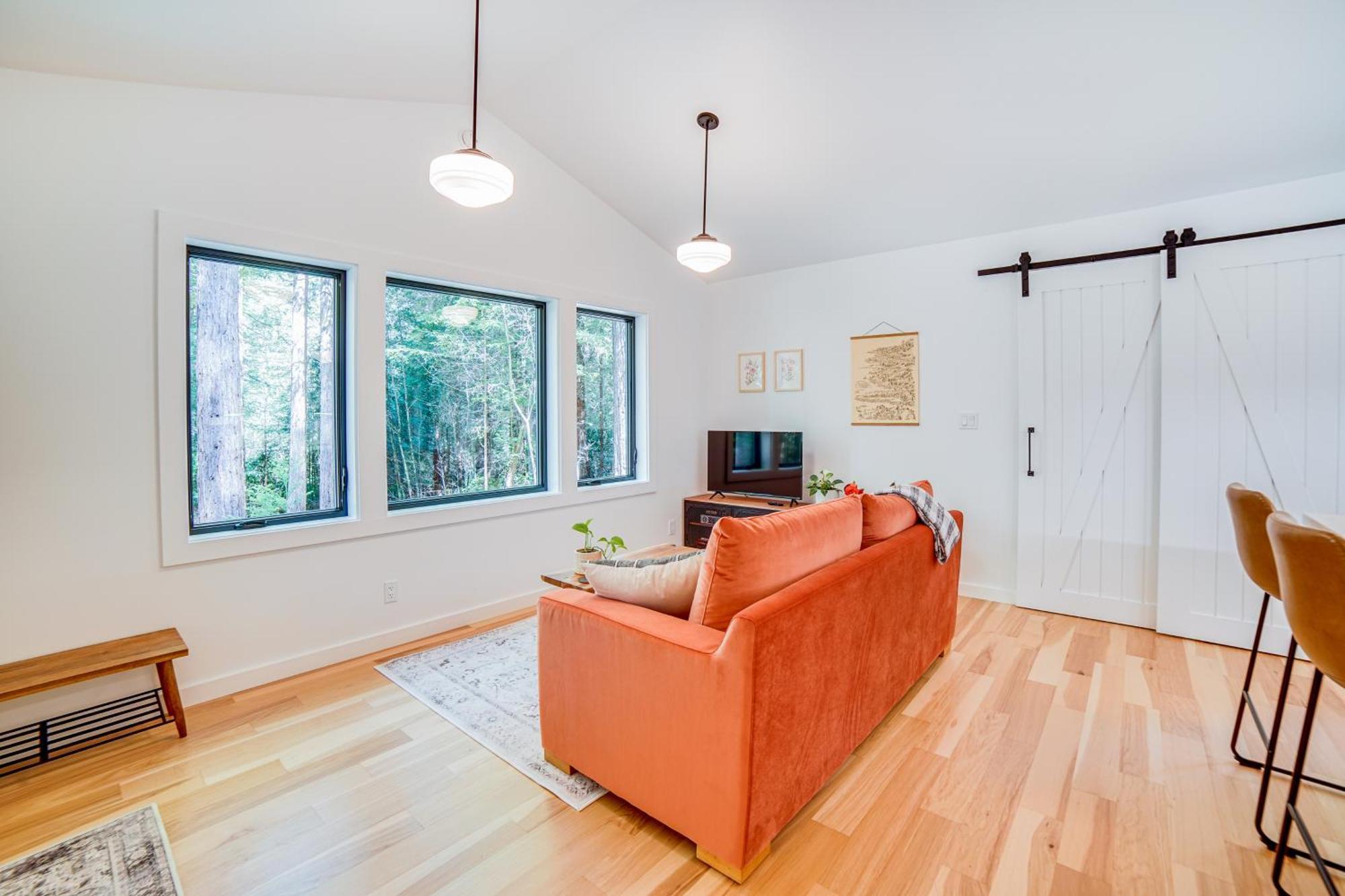 Peaceful Surrounded By Redwoods *
