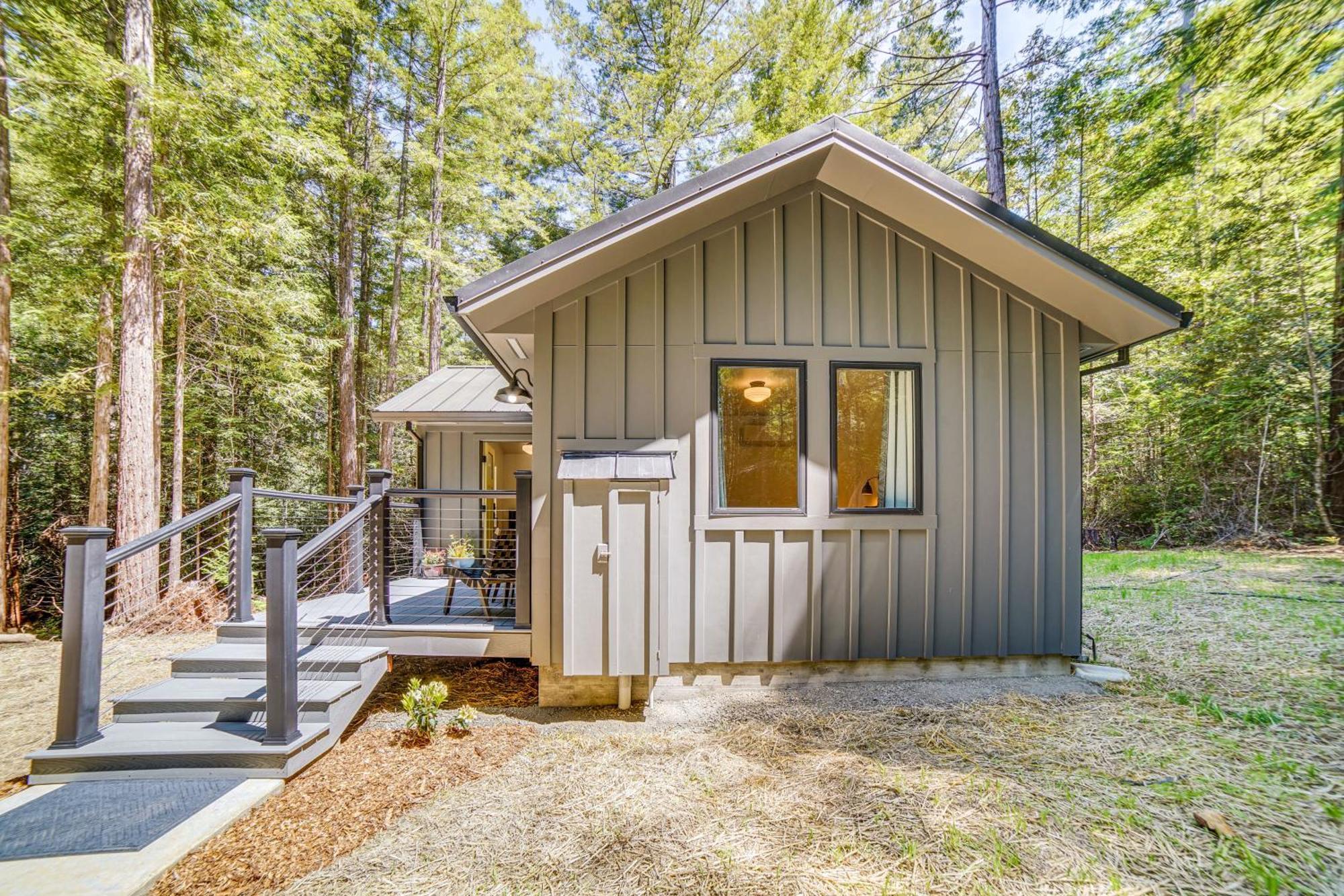 Peaceful Surrounded By Redwoods Holiday home *